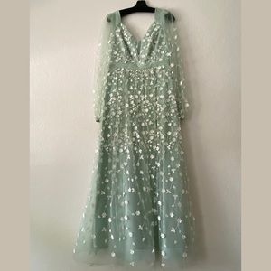 Evening Dress - Single used - Perfect condition - Dress cover included.